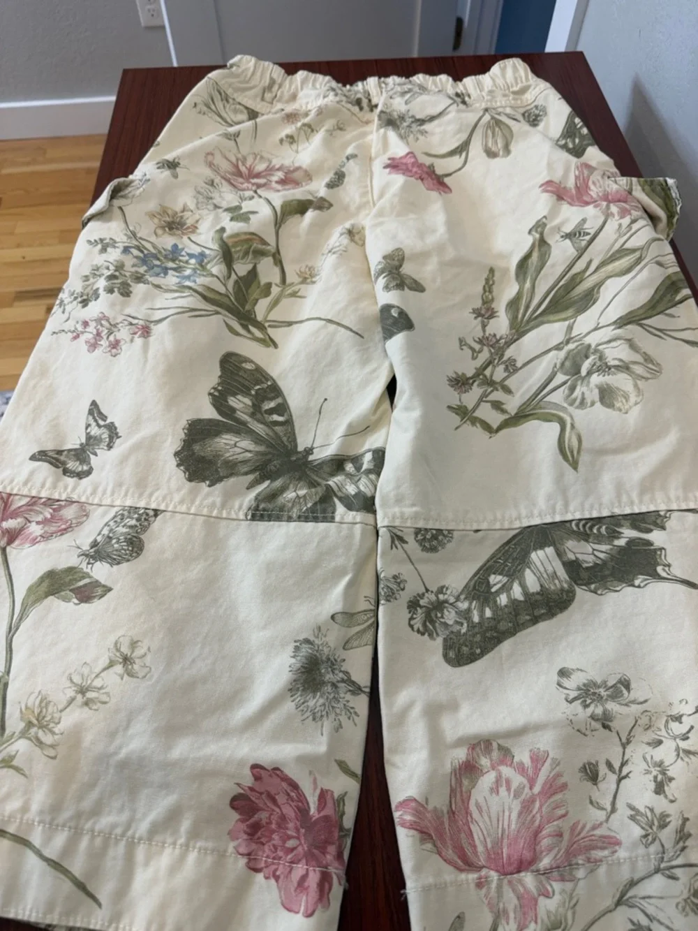 BDG Cream Wide-Leg Floral & Butterfly Crop Pants - Picture 10 of 11